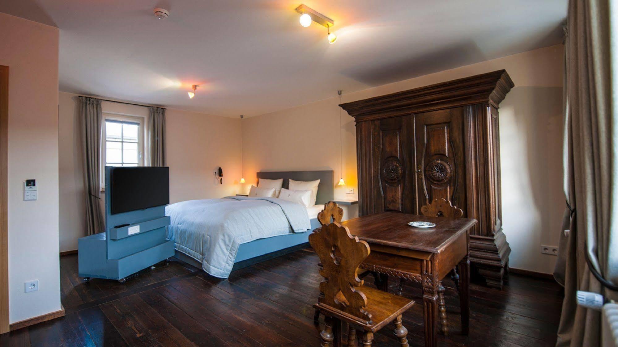 Romantik Hotel Meisenheimer Hof Buitenkant foto