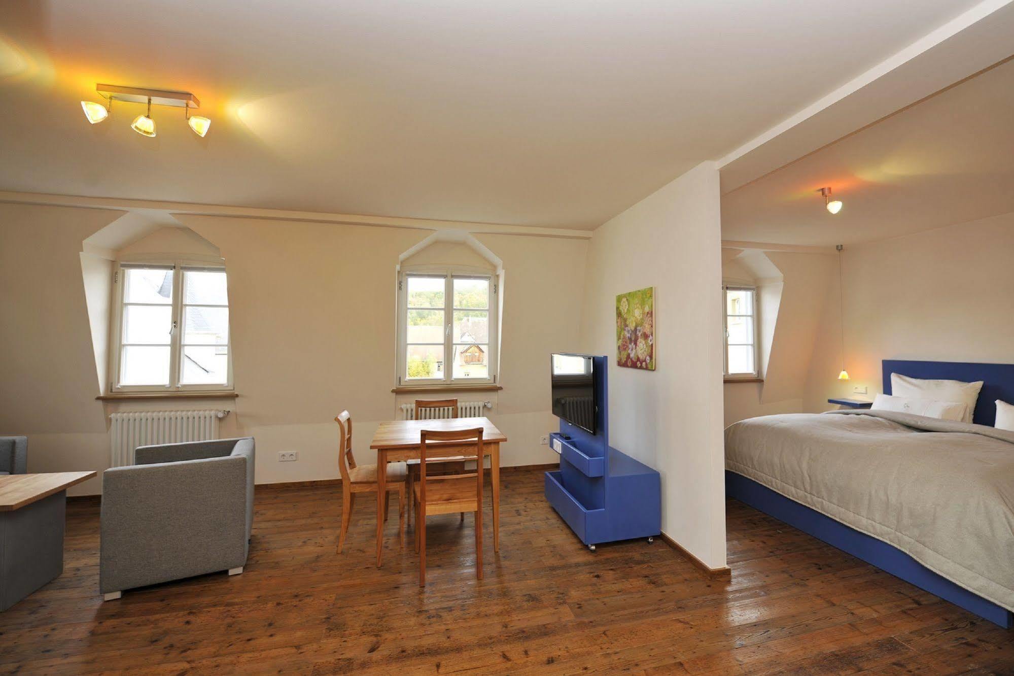 Romantik Hotel Meisenheimer Hof Buitenkant foto
