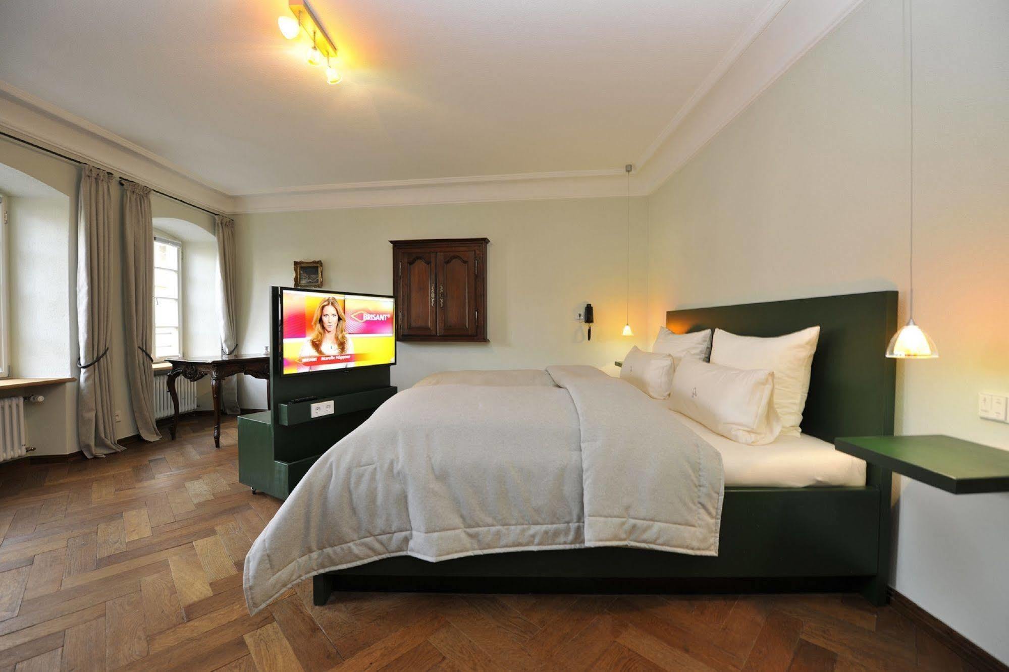 Romantik Hotel Meisenheimer Hof Buitenkant foto