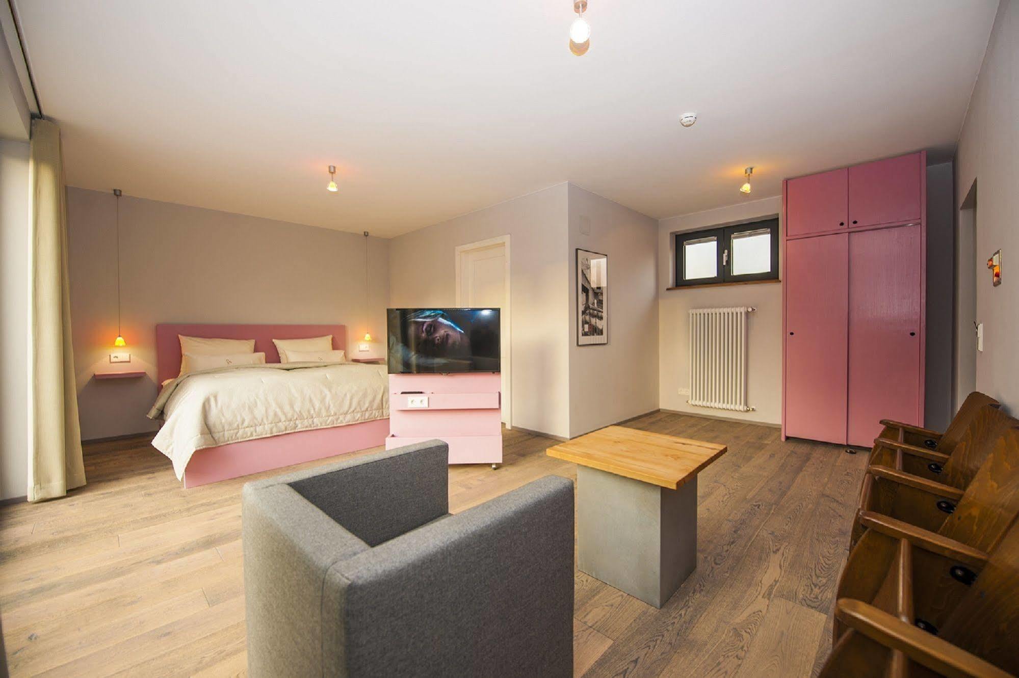 Romantik Hotel Meisenheimer Hof Buitenkant foto